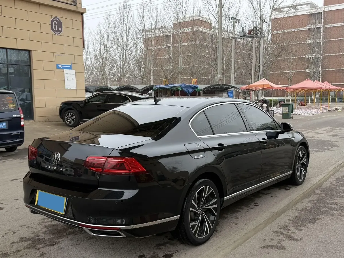 2021 Volkswagen Magotan 2.0T 186HP L4 7DCT,autocango,china used car exporter,china ev exporter,chinese used car exporter,chinese used ev exporter