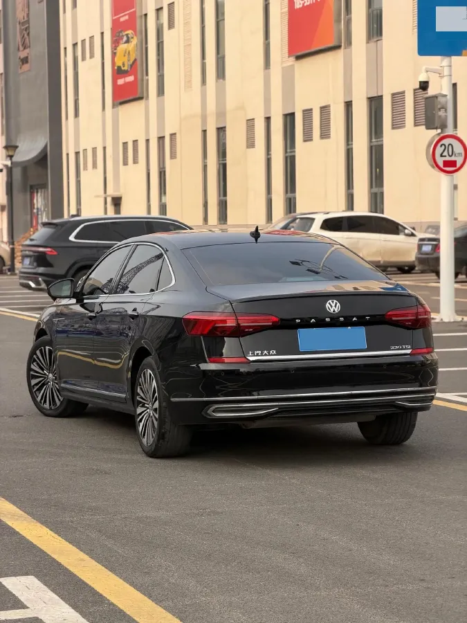 2020 Volkswagen Passat 2.0T 186HP L4 7DCT,autocango,china used car exporter,china ev exporter,chinese used car exporter,chinese used ev exporter