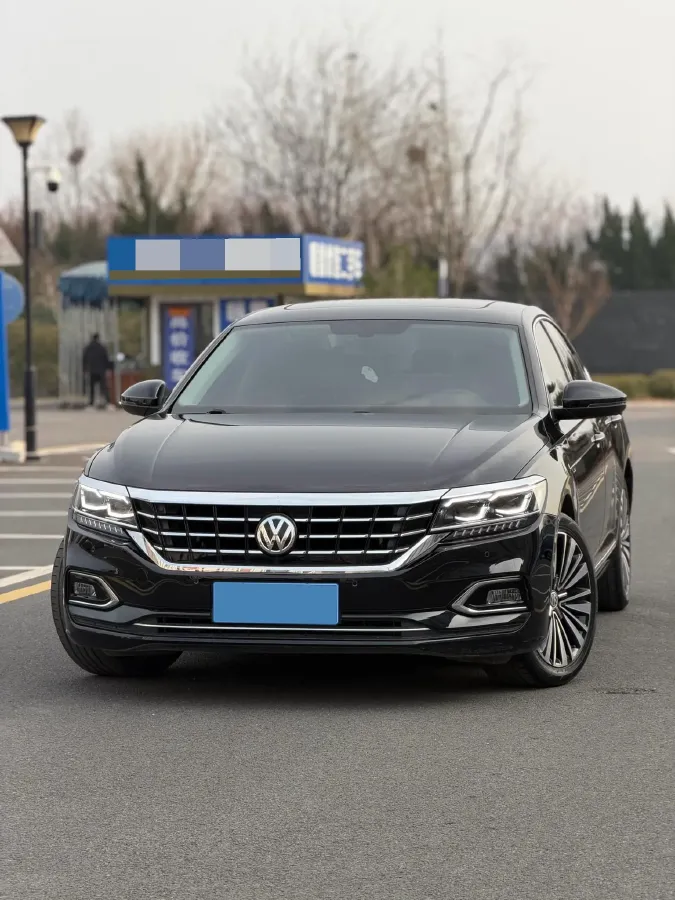 2020 Volkswagen Passat 2.0T 186HP L4 7DCT,autocango,china used car exporter,china ev exporter,chinese used car exporter,chinese used ev exporter