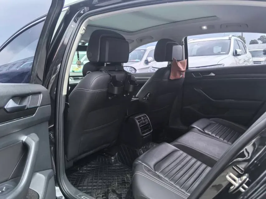 2020 Volkswagen Magotan 1.4T 150HP L4 7DCT,autocango,china used car exporter,china ev exporter,chinese used car exporter,chinese used ev exporter