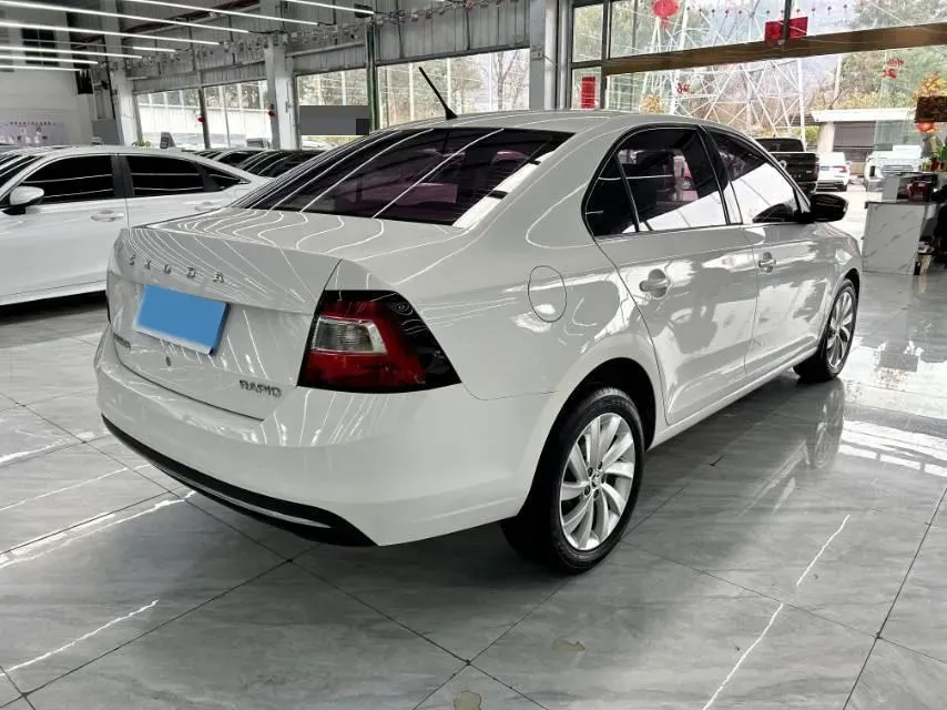 2019 Skoda Rapid 1.5L 112HP L4 6AT,autocango,china used car exporter,china ev exporter,chinese used car exporter,chinese used ev exporter