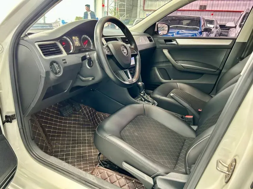 2019 Skoda Rapid 1.5L 112HP L4 6AT,autocango,china used car exporter,china ev exporter,chinese used car exporter,chinese used ev exporter