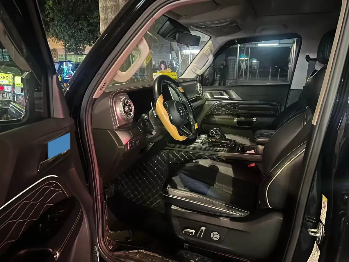 2023 Tank 300 2.0T 227HP L4 8AT,autocango,china used car exporter,china ev exporter,chinese used car exporter,chinese used ev exporter