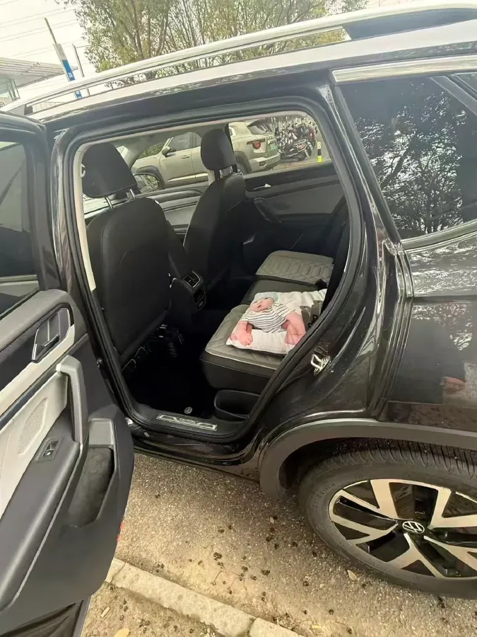 2023 Volkswagen Tayron 1.4T 150HP L4 7DCT,autocango,china used car exporter,china ev exporter,chinese used car exporter,chinese used ev exporter