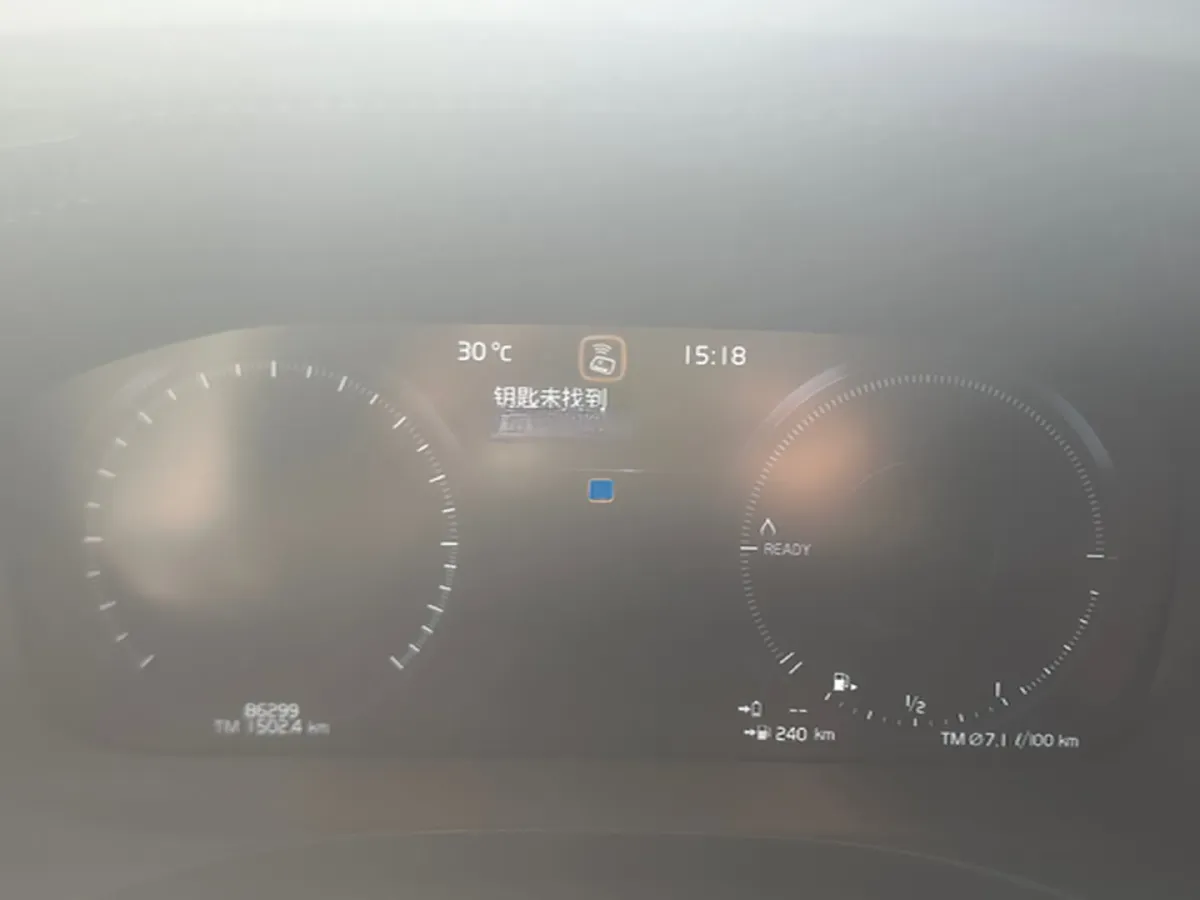 2021 Volvo XC60 PHEV 2.0T 303HP L4 8AT PHEV 11.6KWH,autocango,china used car exporter,china ev exporter,chinese used car exporter,chinese used ev exporter