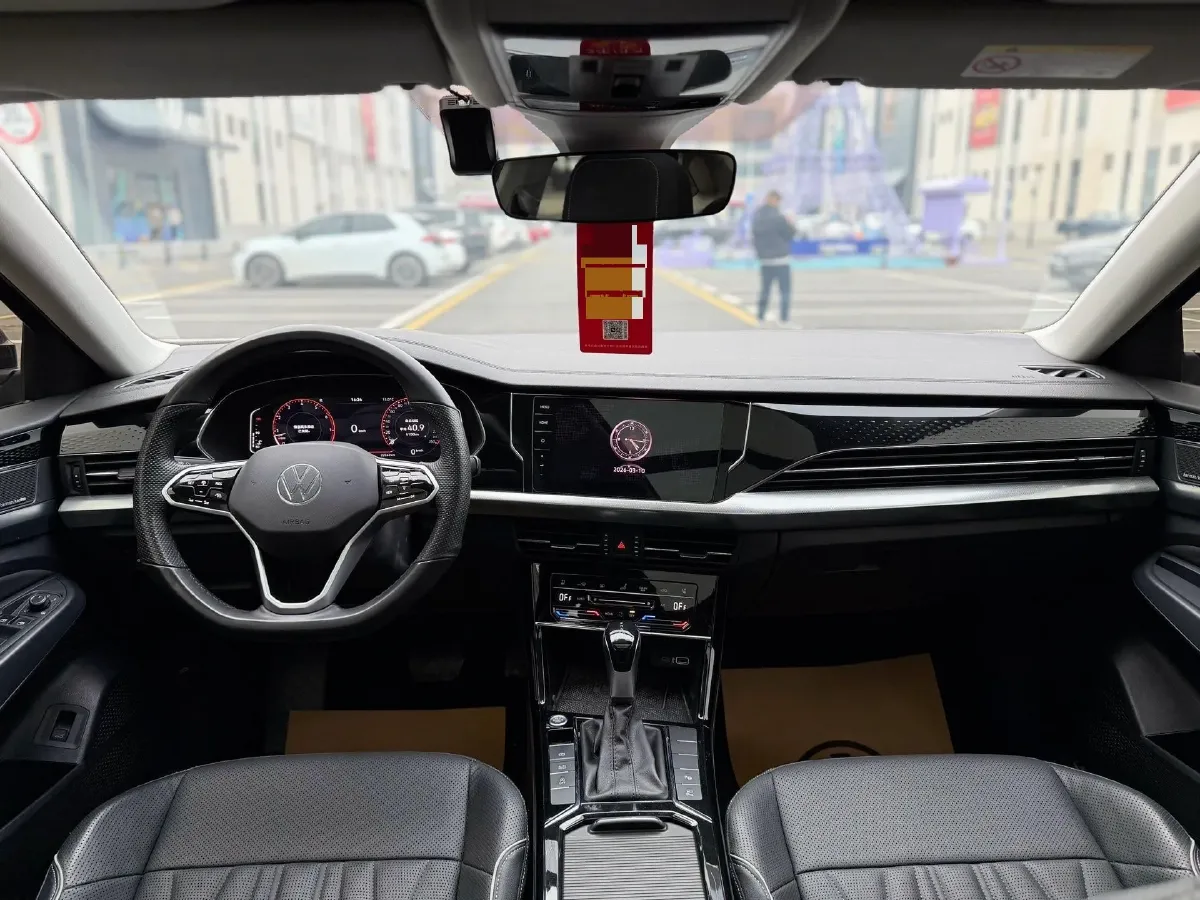 2023 Volkswagen Passat 2.0T 220HP L4 7DCT,autocango,china used car exporter,china ev exporter,chinese used car exporter,chinese used ev exporter