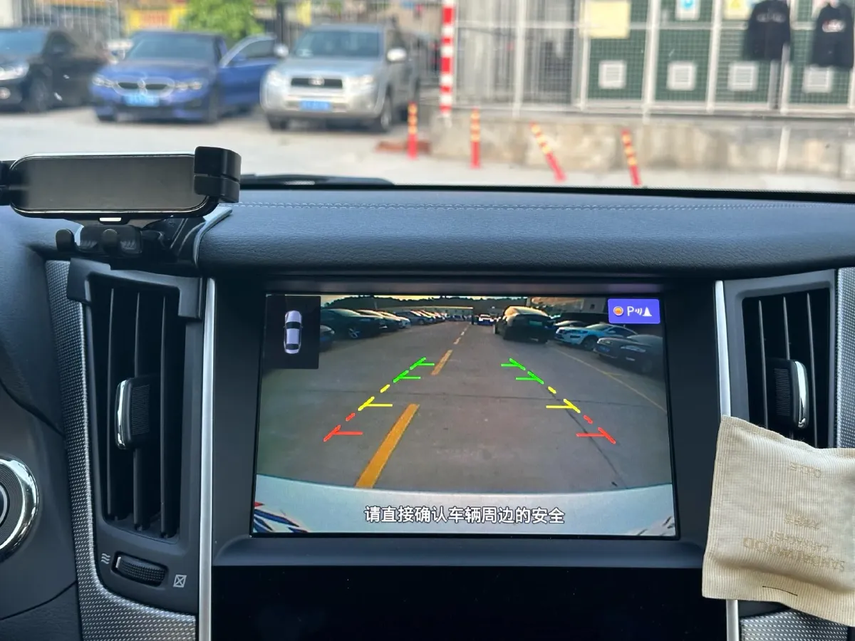 2018 Jeep Grand Commander 2.0T 265HP L4 9AT,autocango,china used car exporter,china ev exporter,chinese used car exporter,chinese used ev exporter