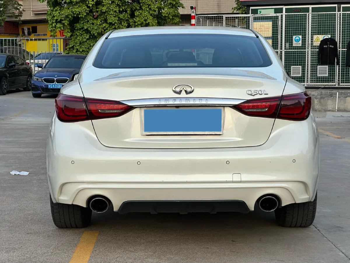 2018 Jeep Grand Commander 2.0T 265HP L4 9AT,autocango,china used car exporter,china ev exporter,chinese used car exporter,chinese used ev exporter