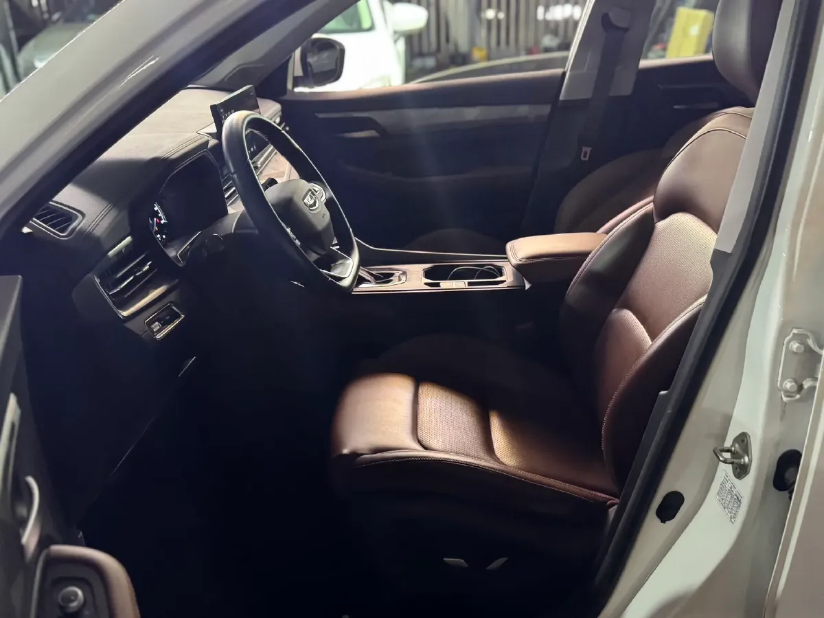 2020 Geely Vision X6 1.4T 141HP L4 CVT,autocango,china used car exporter,china ev exporter,chinese used car exporter,chinese used ev exporter