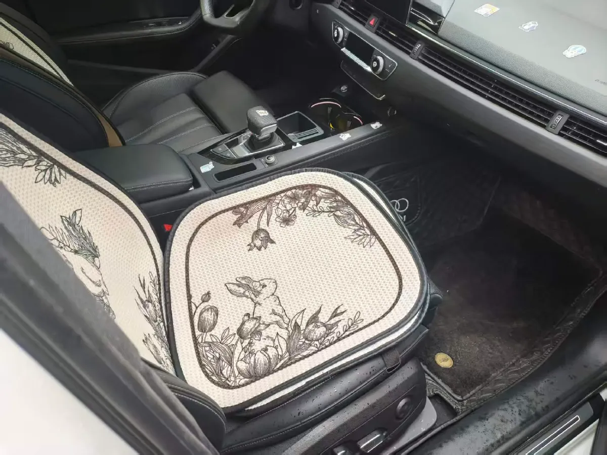 2024 Audi A4L 2.0T 190HP L4 7DCT,autocango,china used car exporter,china ev exporter,chinese used car exporter,chinese used ev exporter