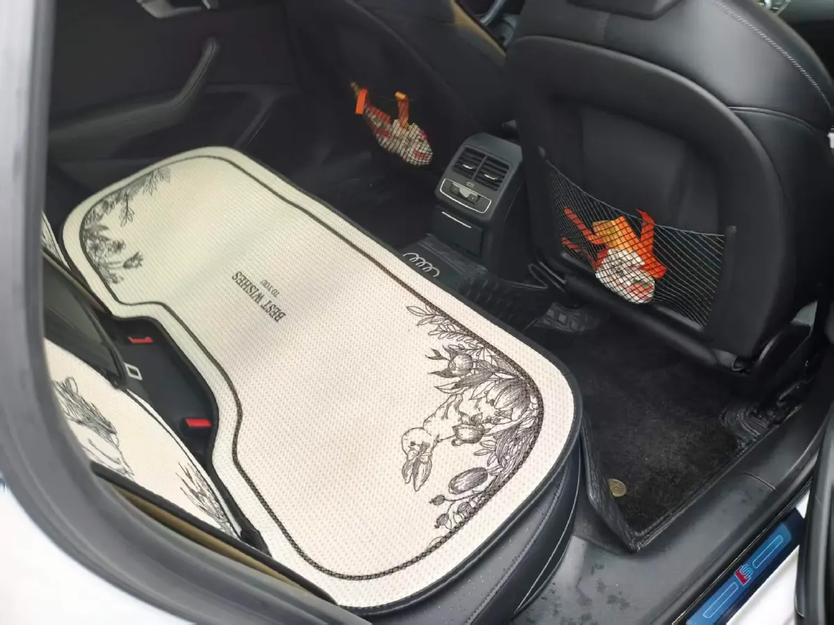 2024 Audi A4L 2.0T 190HP L4 7DCT,autocango,china used car exporter,china ev exporter,chinese used car exporter,chinese used ev exporter