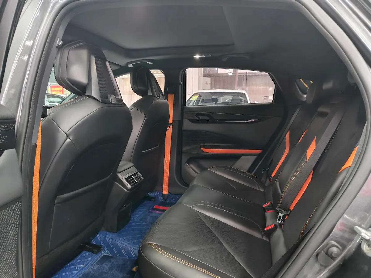 2023 ChangAn UNI-V 1.5T 188HP L4 7DCT,autocango,china used car exporter,china ev exporter,chinese used car exporter,chinese used ev exporter