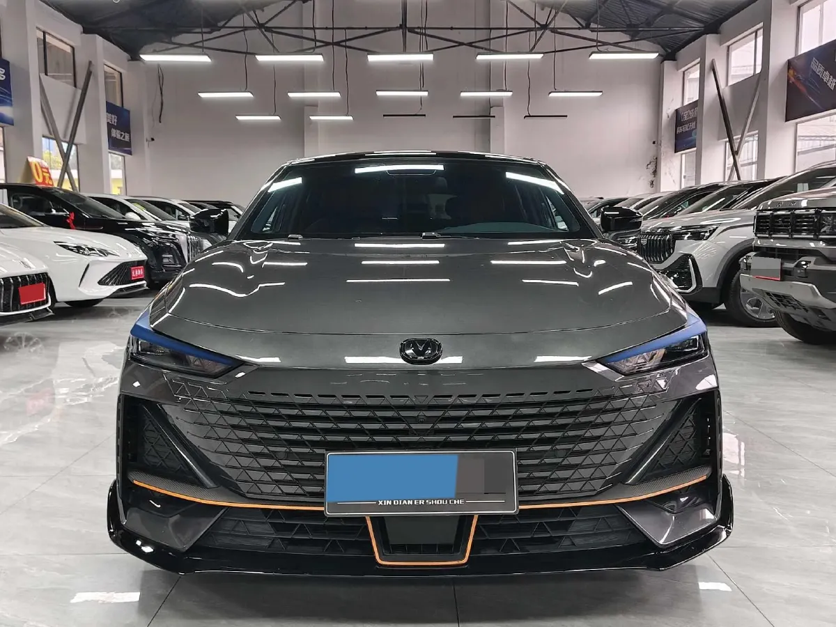 2023 ChangAn UNI-V 1.5T 188HP L4 7DCT,autocango,china used car exporter,china ev exporter,chinese used car exporter,chinese used ev exporter