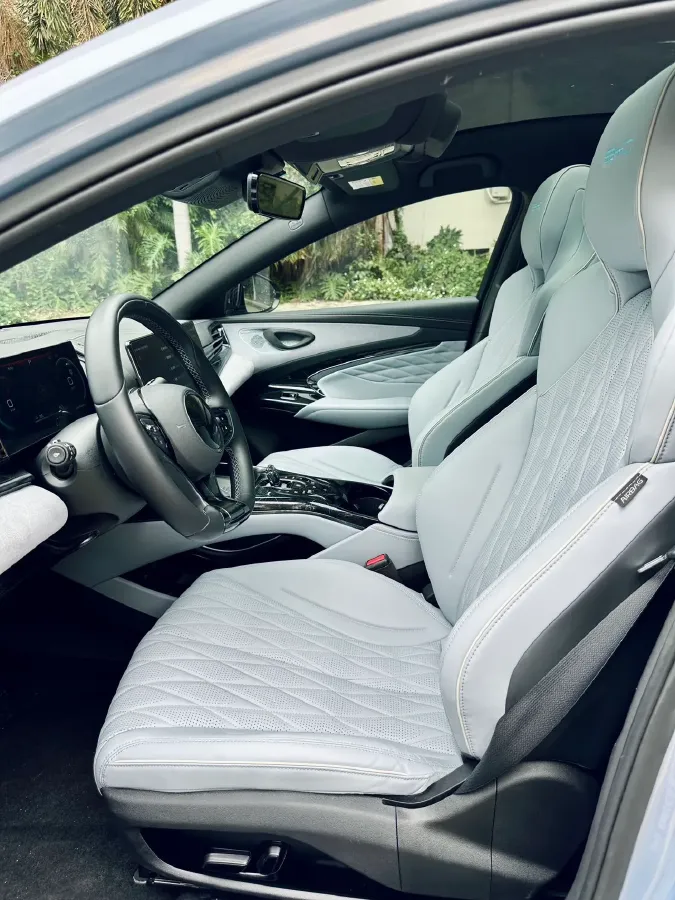 2022 MAXUS DaJia 5 BEV 70KWH,autocango,china used car exporter,china ev exporter,chinese used car exporter,chinese used ev exporter