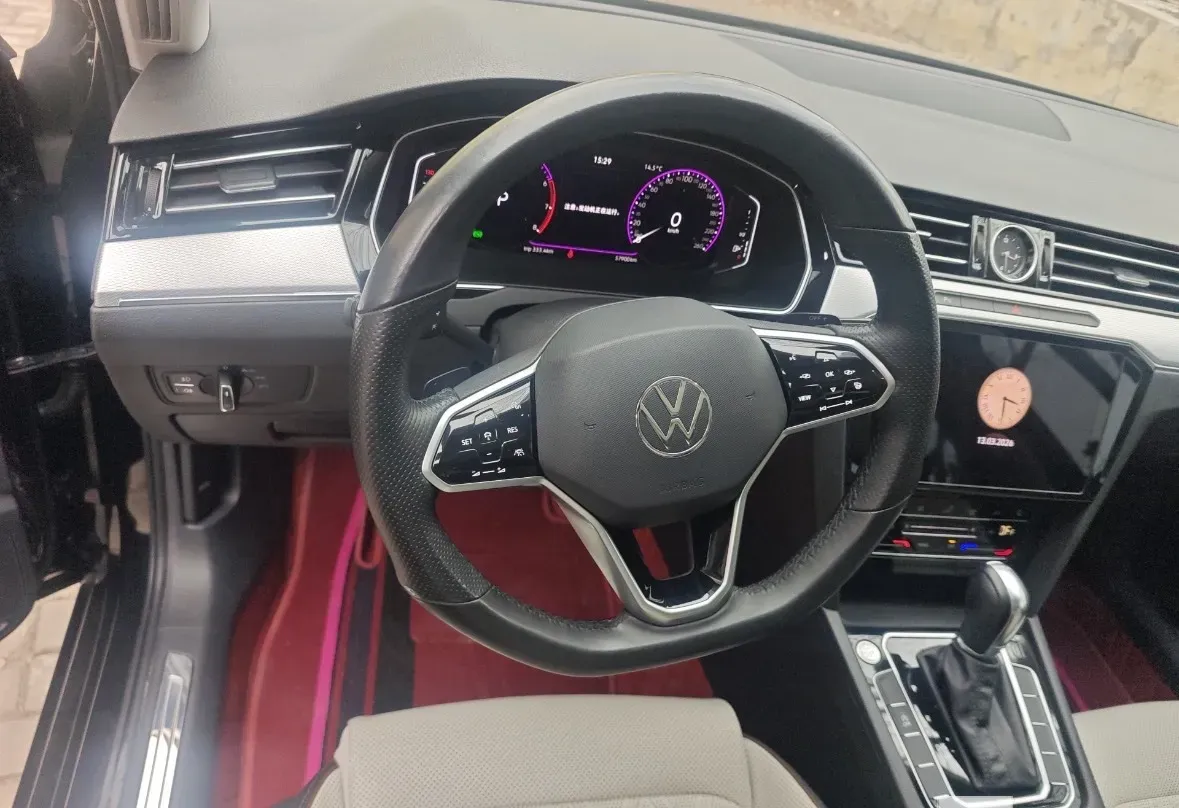 2024 Volkswagen Magotan 2.0T 186HP L4 7DCT,autocango,china used car exporter,china ev exporter,chinese used car exporter,chinese used ev exporter