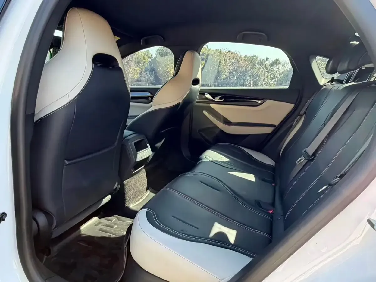 2021 Haval F7 1.5T 169HP L4 7DCT,autocango,china used car exporter,china ev exporter,chinese used car exporter,chinese used ev exporter