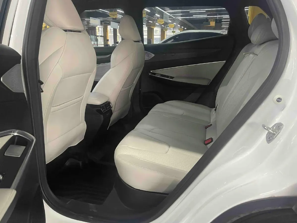 2023 Geely Azkarra 1.5T 181HP L4 7DCT,autocango,china used car exporter,china ev exporter,chinese used car exporter,chinese used ev exporter