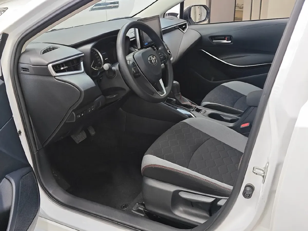 2021 Toyota Corolla 1.2T 116HP L4 CVT,autocango,china used car exporter,china ev exporter,chinese used car exporter,chinese used ev exporter