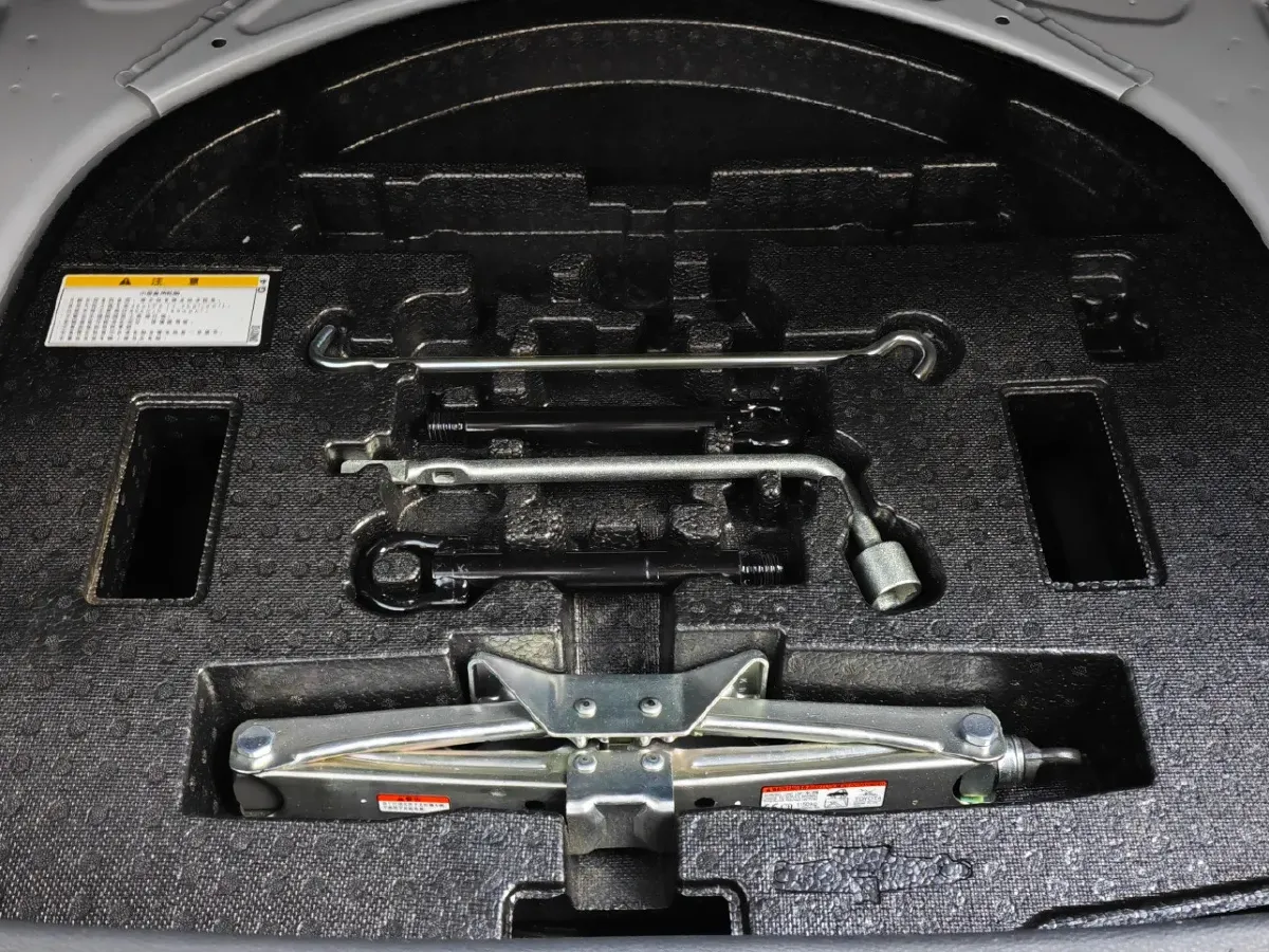 2021 Toyota Corolla 1.2T 116HP L4 CVT,autocango,china used car exporter,china ev exporter,chinese used car exporter,chinese used ev exporter