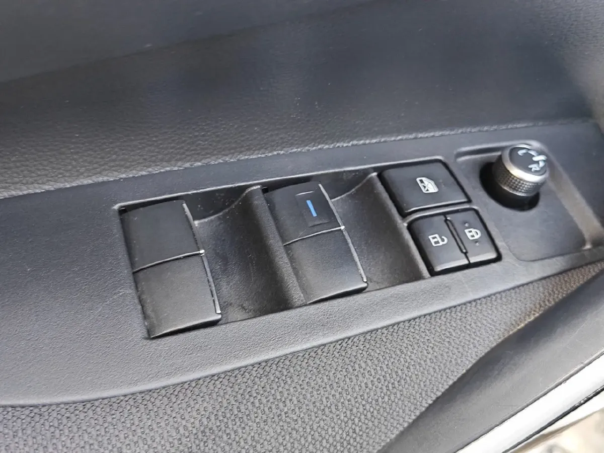 2021 Toyota Corolla 1.2T 116HP L4 CVT,autocango,china used car exporter,china ev exporter,chinese used car exporter,chinese used ev exporter