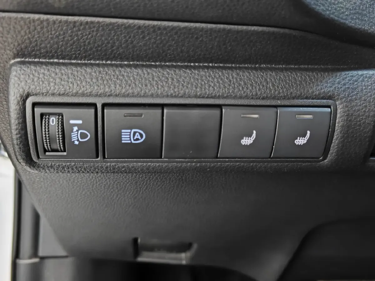 2021 Toyota Corolla 1.2T 116HP L4 CVT,autocango,china used car exporter,china ev exporter,chinese used car exporter,chinese used ev exporter