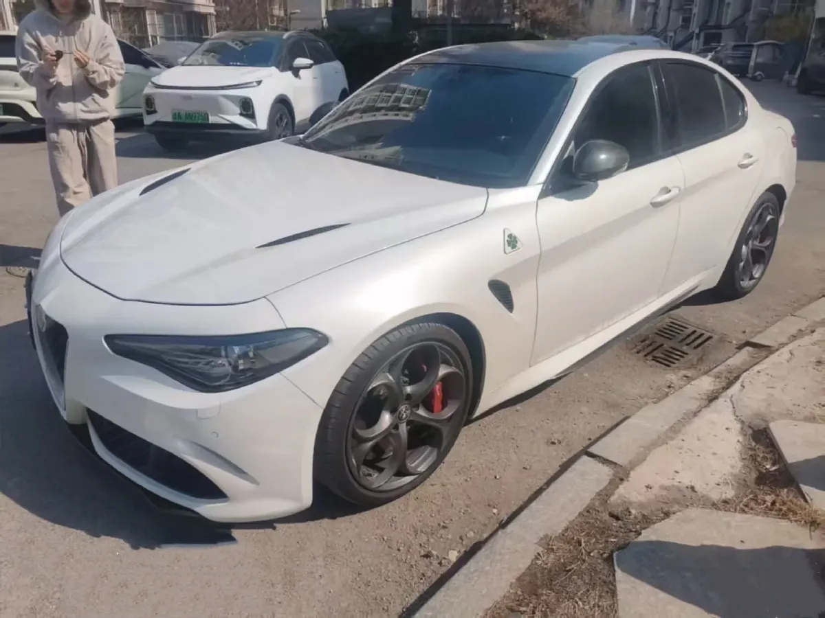 2017 Porsche Macan 3.6T 441HP V6 7DCT,autocango,china used car exporter,china ev exporter,chinese used car exporter,chinese used ev exporter