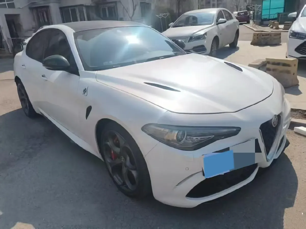 2017 Porsche Macan 3.6T 441HP V6 7DCT,autocango,china used car exporter,china ev exporter,chinese used car exporter,chinese used ev exporter