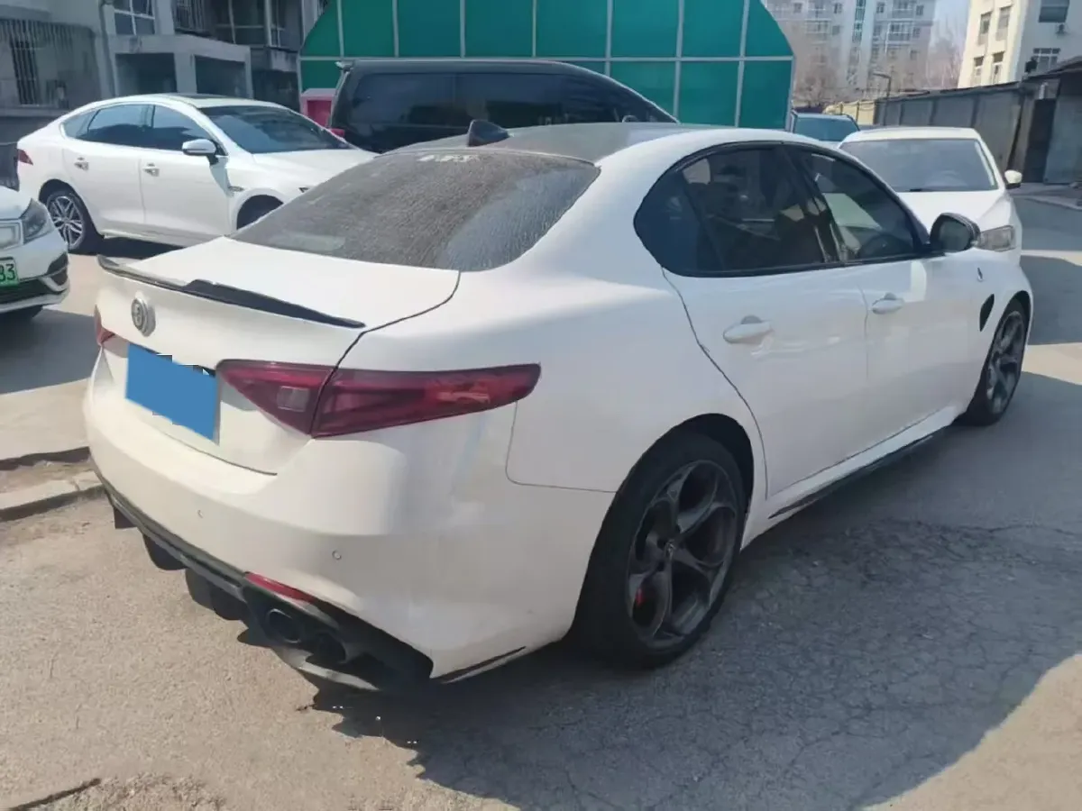 2017 Porsche Macan 3.6T 441HP V6 7DCT,autocango,china used car exporter,china ev exporter,chinese used car exporter,chinese used ev exporter