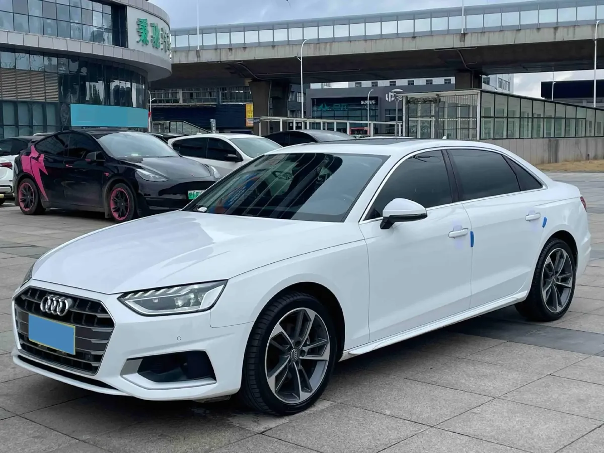 2020 Audi A4L 2.0T 190HP L4 7DCT,autocango,china used car exporter,china ev exporter,chinese used car exporter,chinese used ev exporter