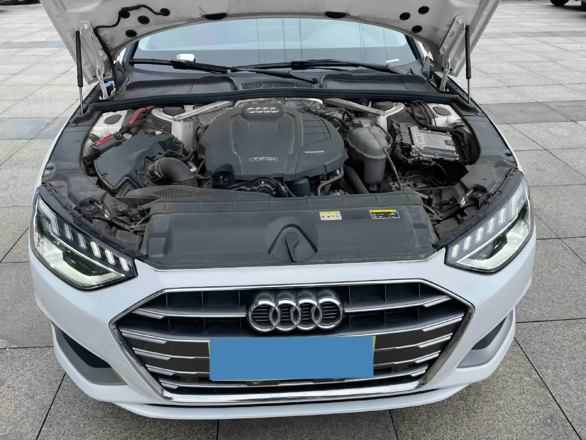 2020 Audi A4L 2.0T 190HP L4 7DCT,autocango,china used car exporter,china ev exporter,chinese used car exporter,chinese used ev exporter