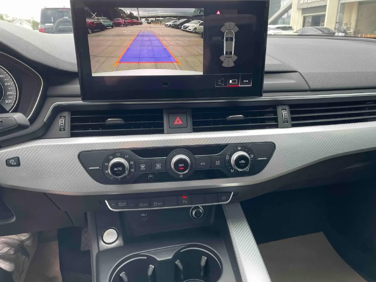 2020 Audi A4L 2.0T 190HP L4 7DCT,autocango,china used car exporter,china ev exporter,chinese used car exporter,chinese used ev exporter