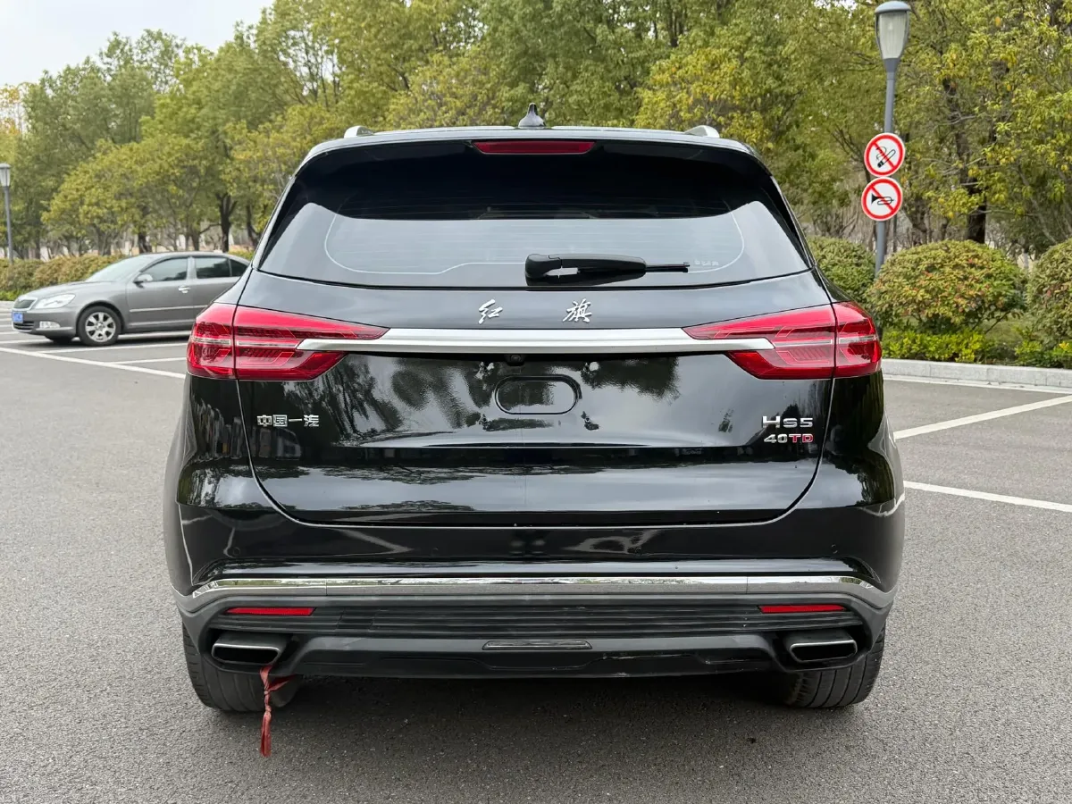 2022 HongQi HS5 2.0T 224HP L4 6AT,autocango,china used car exporter,china ev exporter,chinese used car exporter,chinese used ev exporter