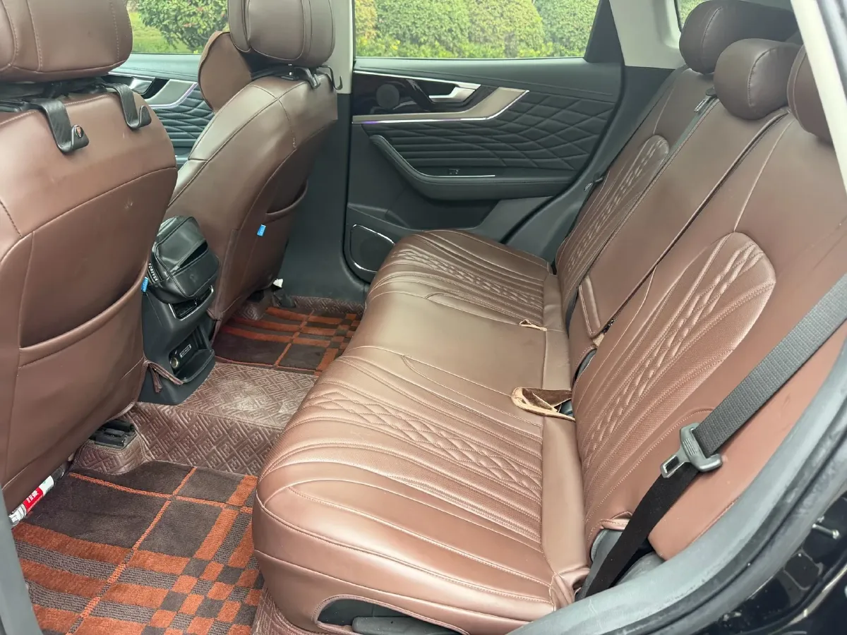 2022 HongQi HS5 2.0T 224HP L4 6AT,autocango,china used car exporter,china ev exporter,chinese used car exporter,chinese used ev exporter