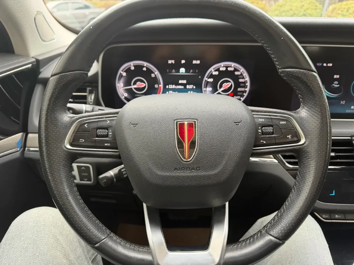 2022 HongQi HS5 2.0T 224HP L4 6AT,autocango,china used car exporter,china ev exporter,chinese used car exporter,chinese used ev exporter