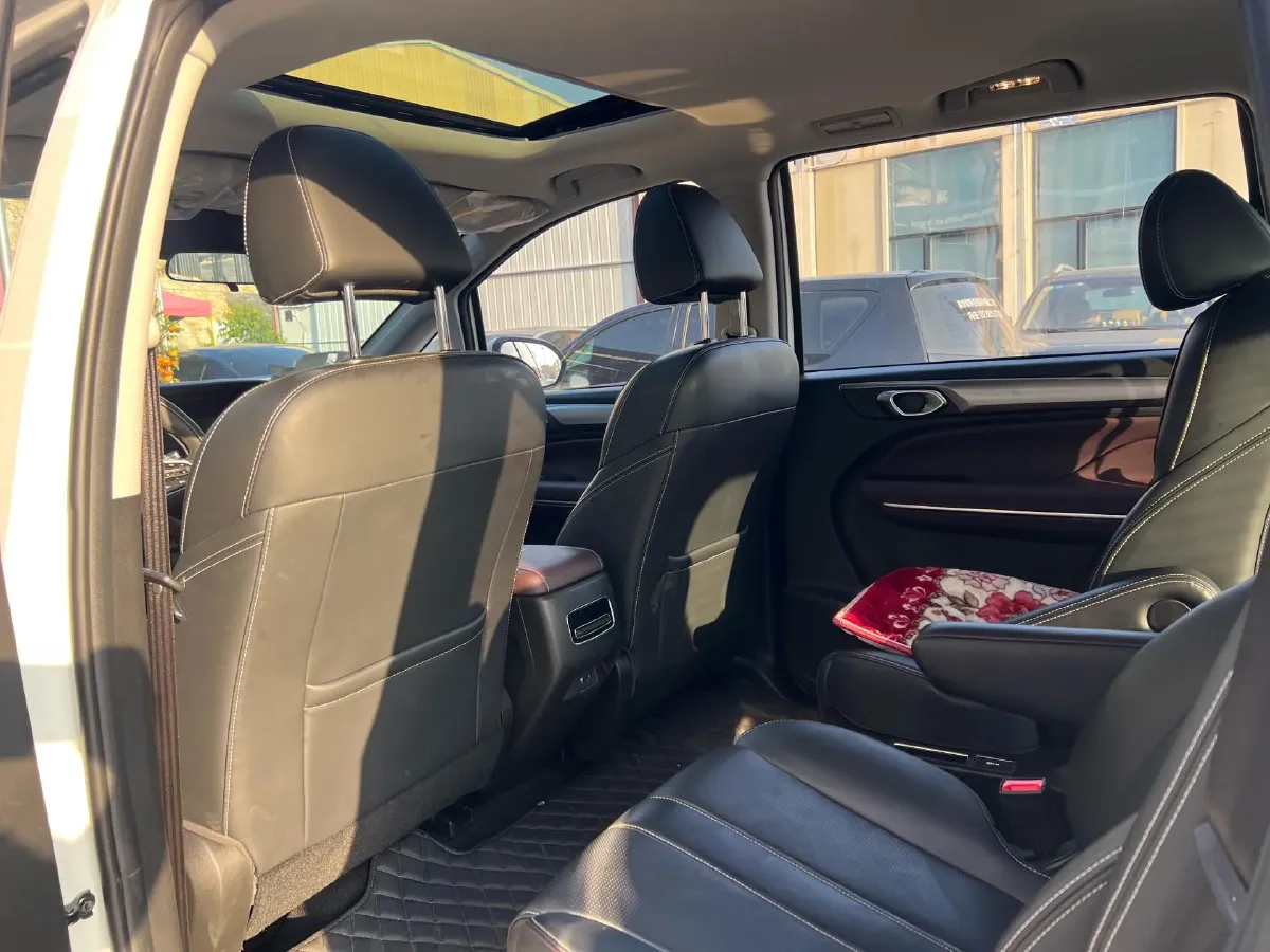 2023 GAC Trumpchi M6 1.5T 177HP L4 7DCT,autocango,china used car exporter,china ev exporter,chinese used car exporter,chinese used ev exporter