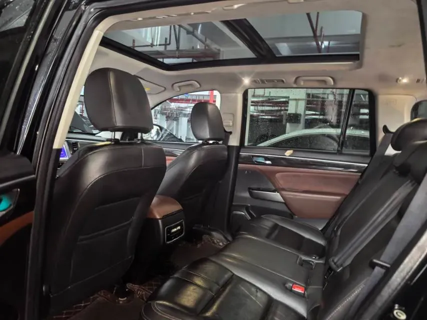 2017 GAC Trumpchi GS8 2.0T 201HP L4 6AT,autocango,china used car exporter,china ev exporter,chinese used car exporter,chinese used ev exporter