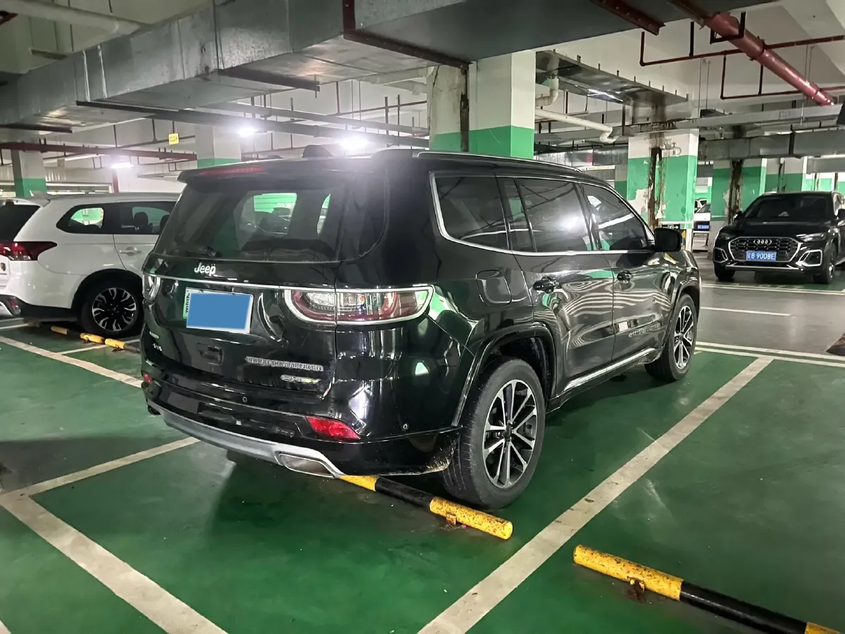 2020 Jeep Commander 2.0T 230HP L4 E-CVT PHEV 12.95KWH,autocango,china used car exporter,china ev exporter,chinese used car exporter,chinese used ev exporter
