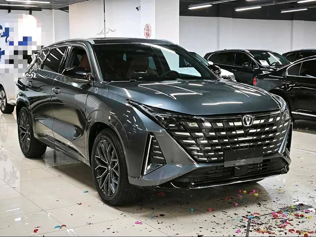 2025 ChangAn UNI-Z 1.5L 98HP L4 E-CVT PHEV,autocango,china used car exporter,china ev exporter,chinese used car exporter,chinese used ev exporter