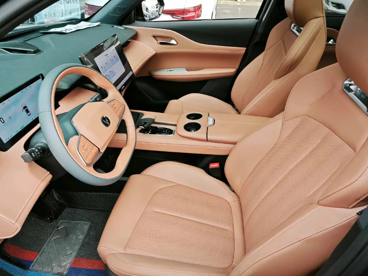 2025 ChangAn UNI-Z 1.5L 98HP L4 E-CVT PHEV,autocango,china used car exporter,china ev exporter,chinese used car exporter,chinese used ev exporter