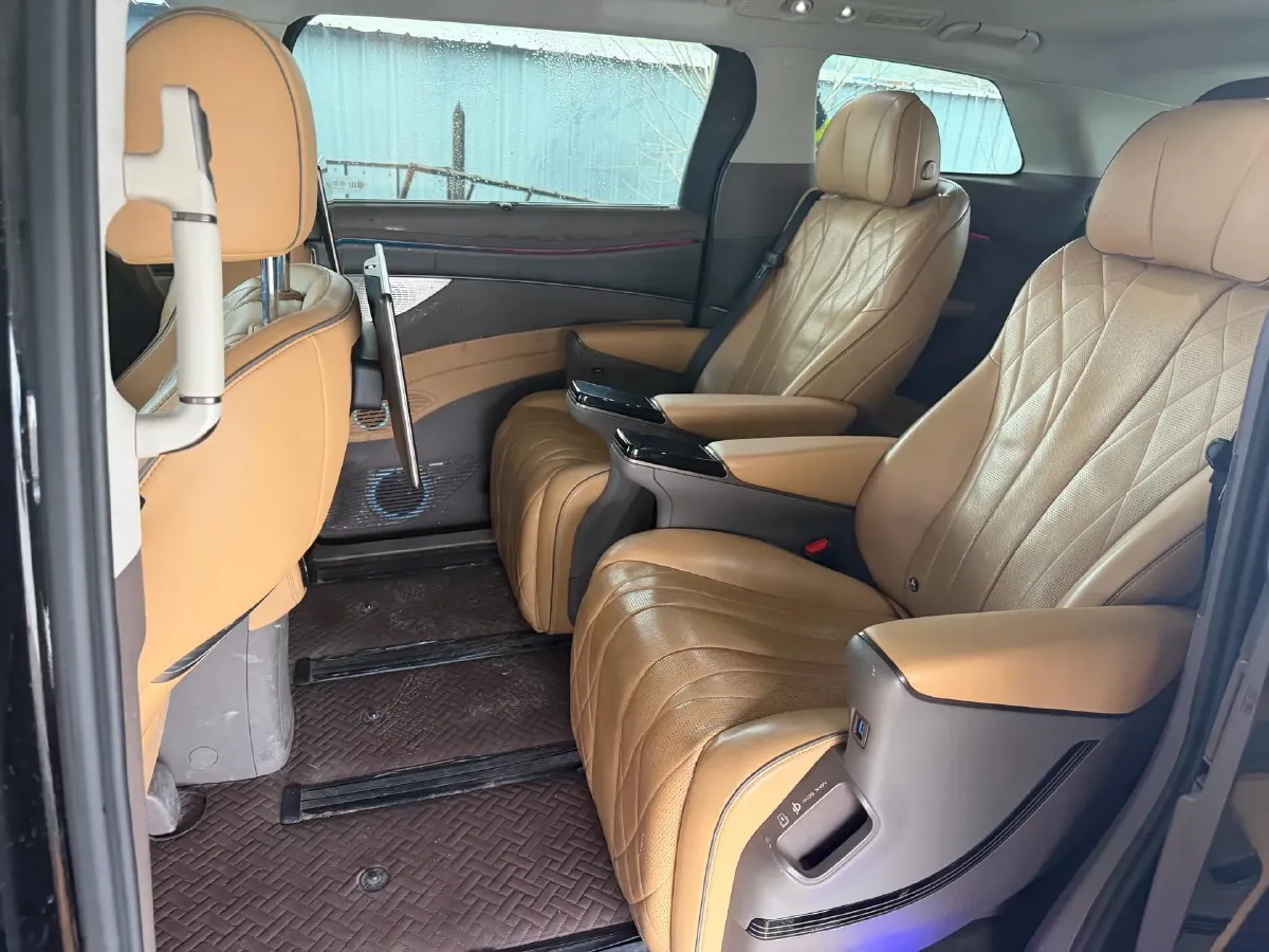 2022 Mercedes-Benz GLC Class 2.0T 197HP L4 9AT,autocango,china used car exporter,china ev exporter,chinese used car exporter,chinese used ev exporter