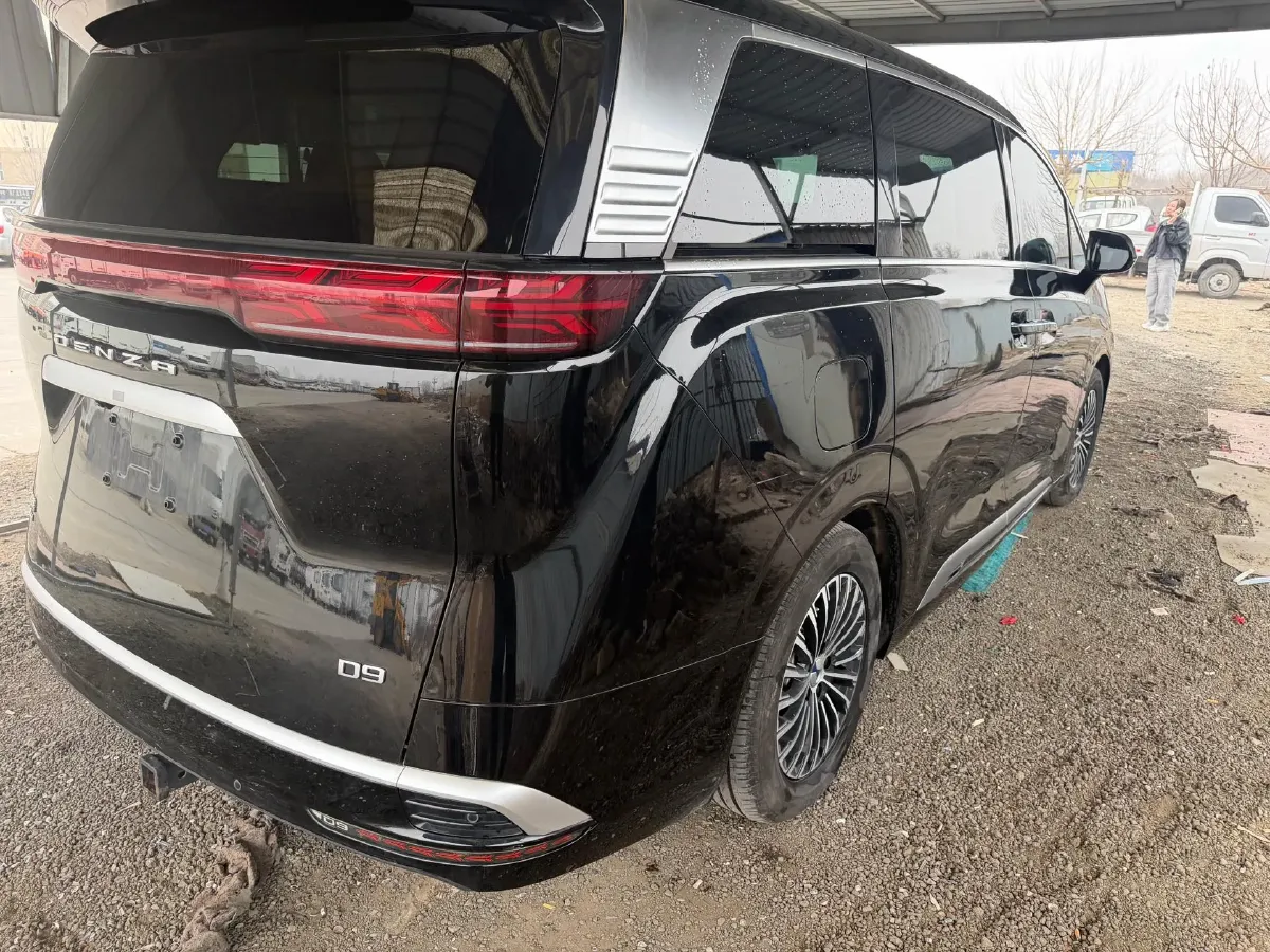 2022 Mercedes-Benz GLC Class 2.0T 197HP L4 9AT,autocango,china used car exporter,china ev exporter,chinese used car exporter,chinese used ev exporter