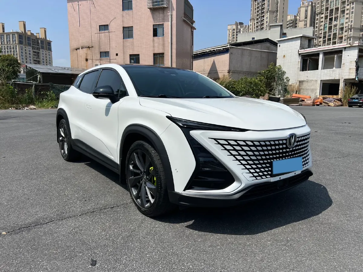 2020 ChangAn UNI-T 1.5T 180HP L4 7DCT,autocango,china used car exporter,china ev exporter,chinese used car exporter,chinese used ev exporter