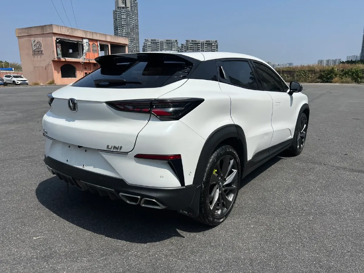 2020 ChangAn UNI-T 1.5T 180HP L4 7DCT,autocango,china used car exporter,china ev exporter,chinese used car exporter,chinese used ev exporter