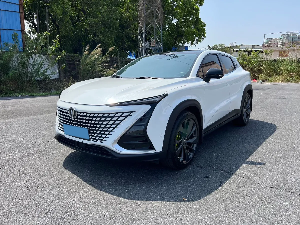 2020 ChangAn UNI-T 1.5T 180HP L4 7DCT,autocango,china used car exporter,china ev exporter,chinese used car exporter,chinese used ev exporter