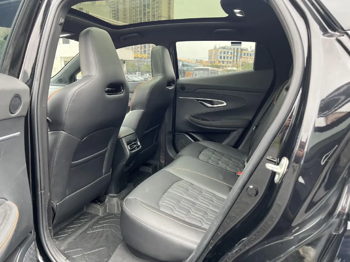 2023 ChangAn UNI-T 1.5T 188HP L4 7DCT,autocango,china used car exporter,china ev exporter,chinese used car exporter,chinese used ev exporter