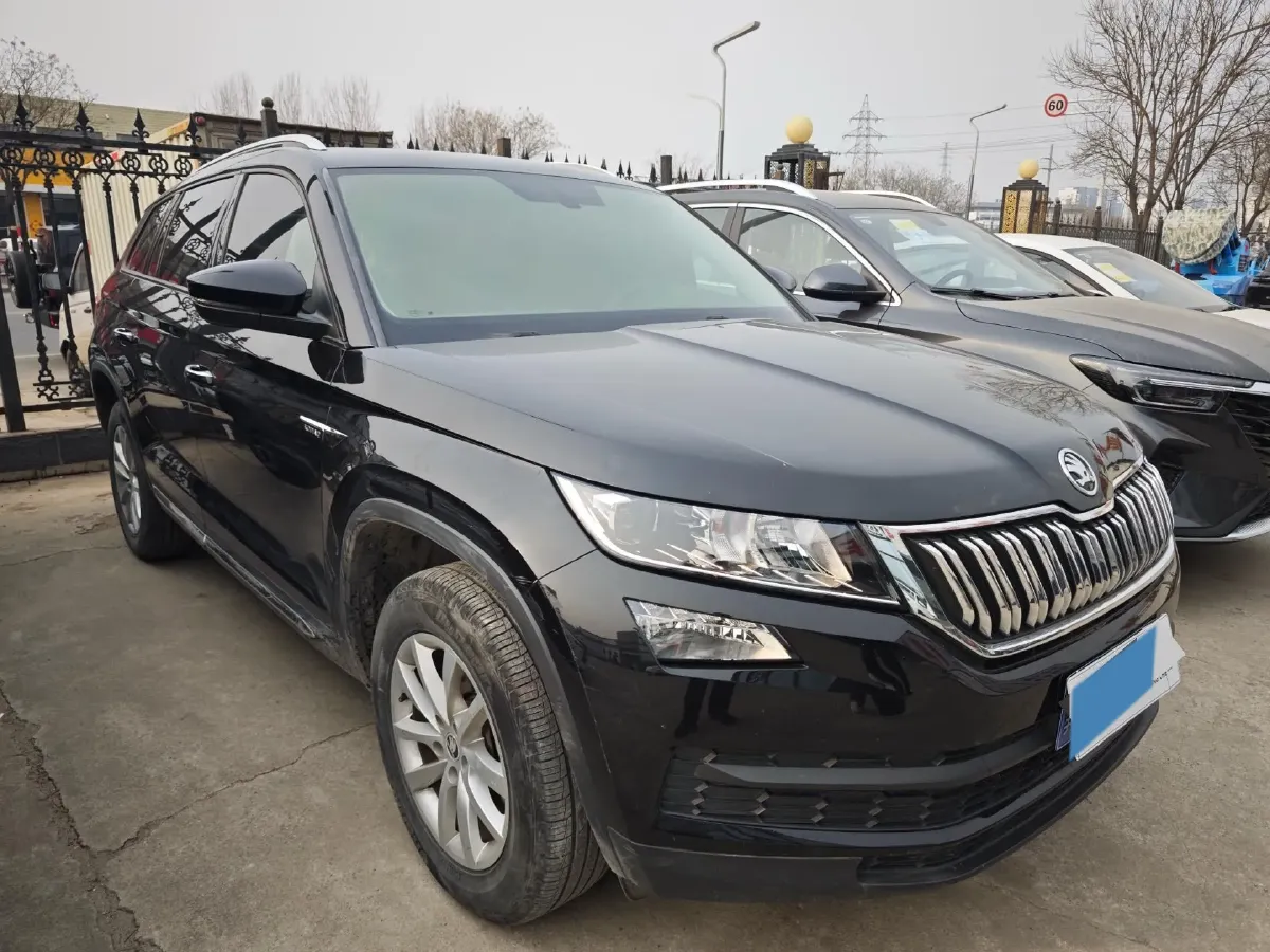 2018 Skoda Kodiak 2.0T 186HP L4 7DCT,autocango,china used car exporter,china ev exporter,chinese used car exporter,chinese used ev exporter