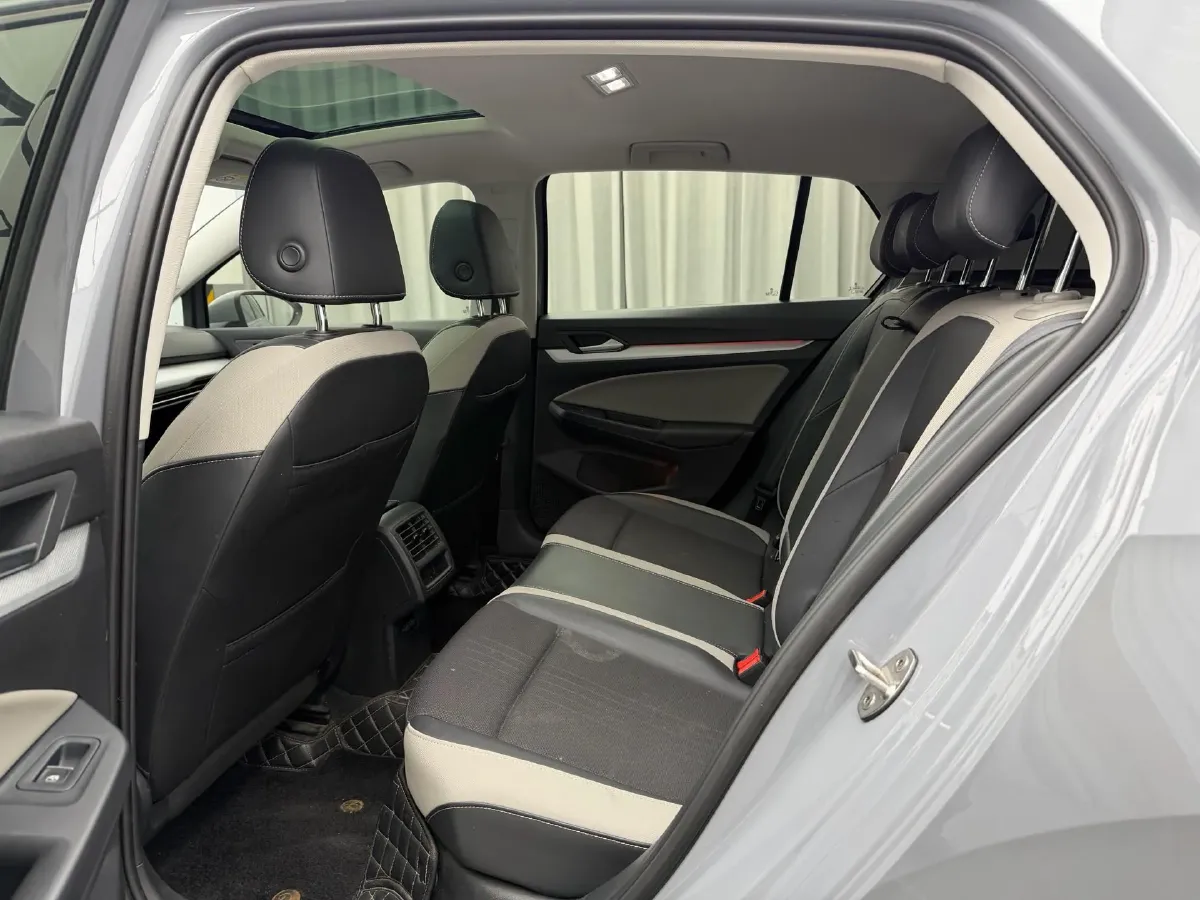 2021 Volkswagen Golf 1.4T 150HP L4 7DCT,autocango,china used car exporter,china ev exporter,chinese used car exporter,chinese used ev exporter