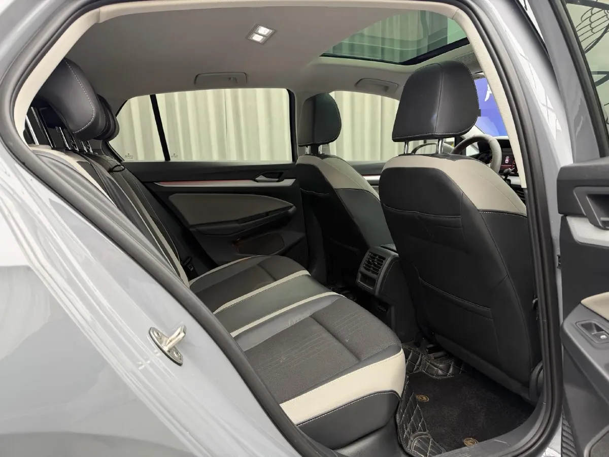 2021 Volkswagen Golf 1.4T 150HP L4 7DCT,autocango,china used car exporter,china ev exporter,chinese used car exporter,chinese used ev exporter