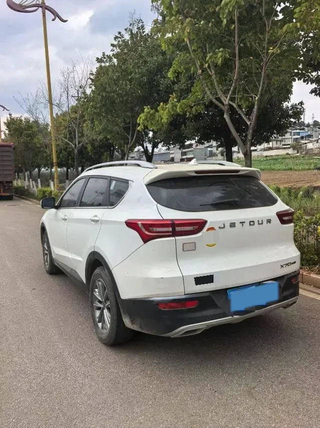 2018 Jetour X70 1.5T 147HP L4 5MT,autocango,china used car exporter,china ev exporter,chinese used car exporter,chinese used ev exporter