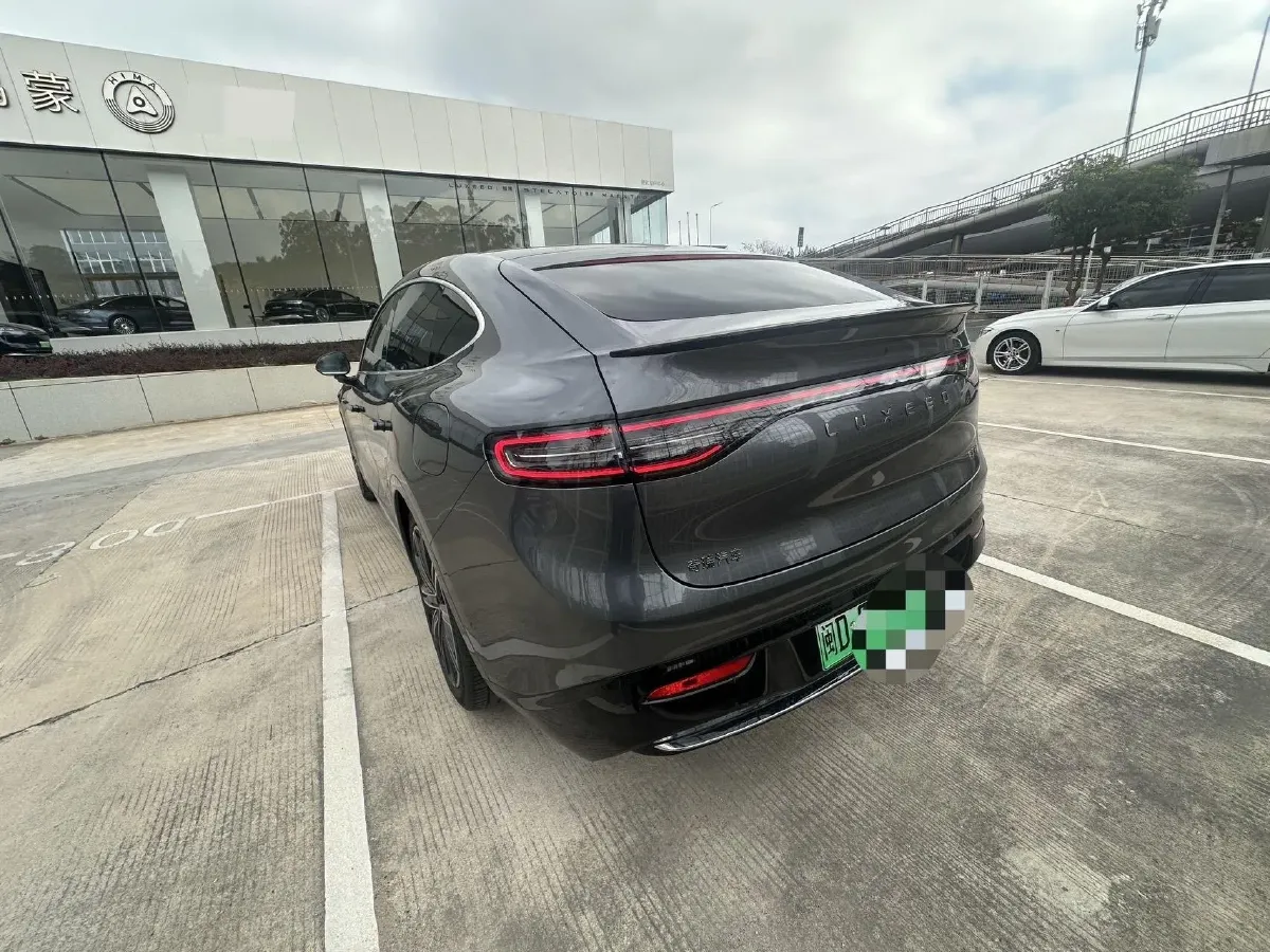 2025 Luxeed R7 REEV 156HP REEV,autocango,china used car exporter,china ev exporter,chinese used car exporter,chinese used ev exporter